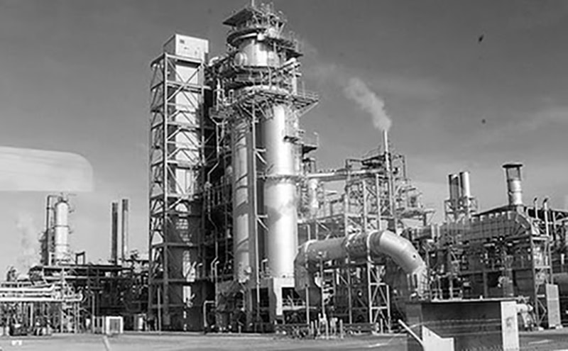 A shut Indeni refinery