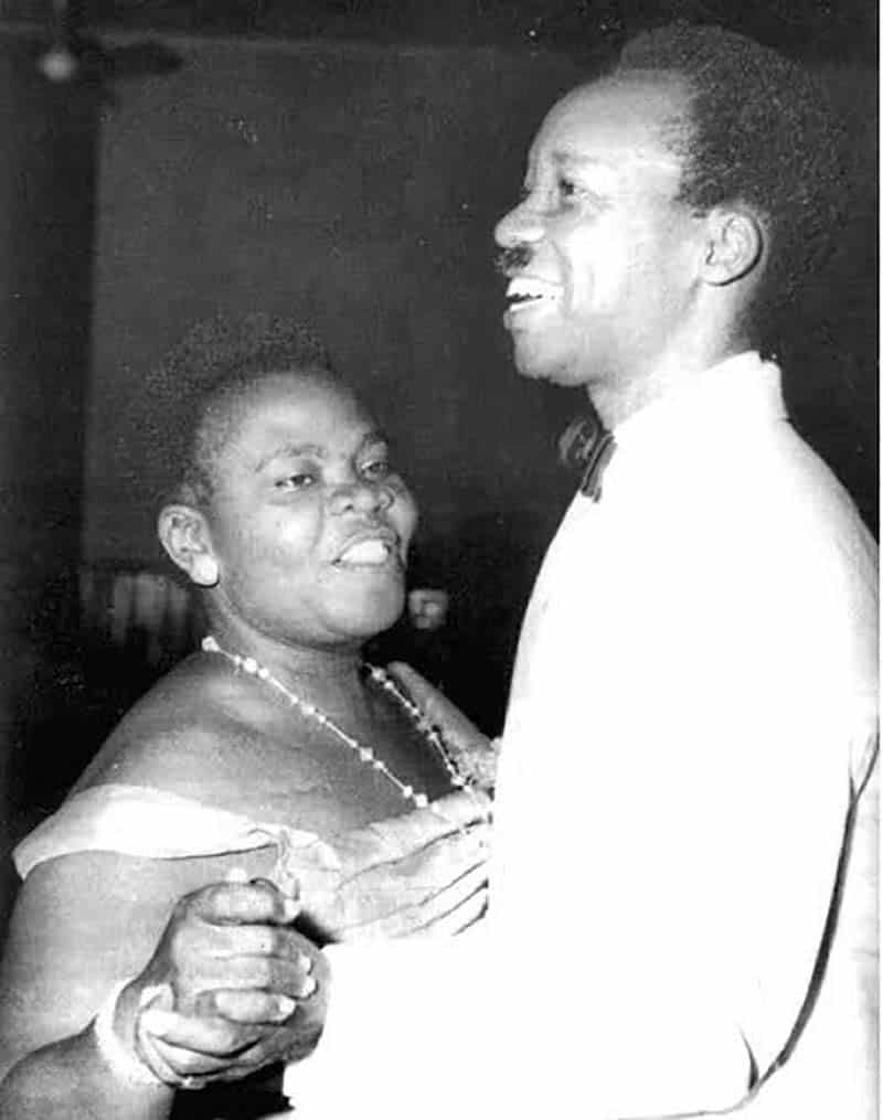 Bibi Titi Mohammed dancing with Julius Nyerere