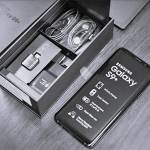 Samsung Galaxy S9Plus and accessories