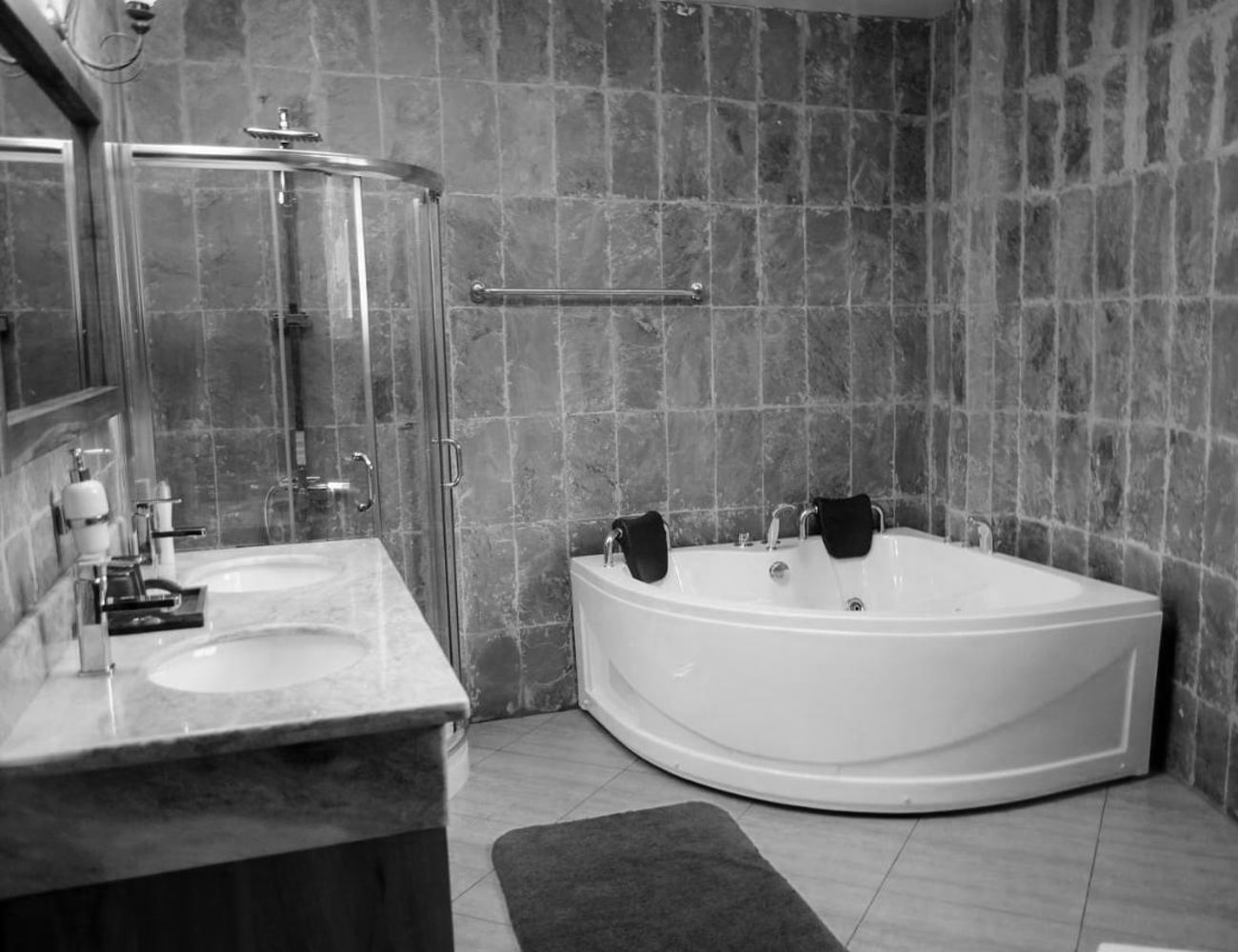 Bathrooms at Jacaranda Hotel, Arusha