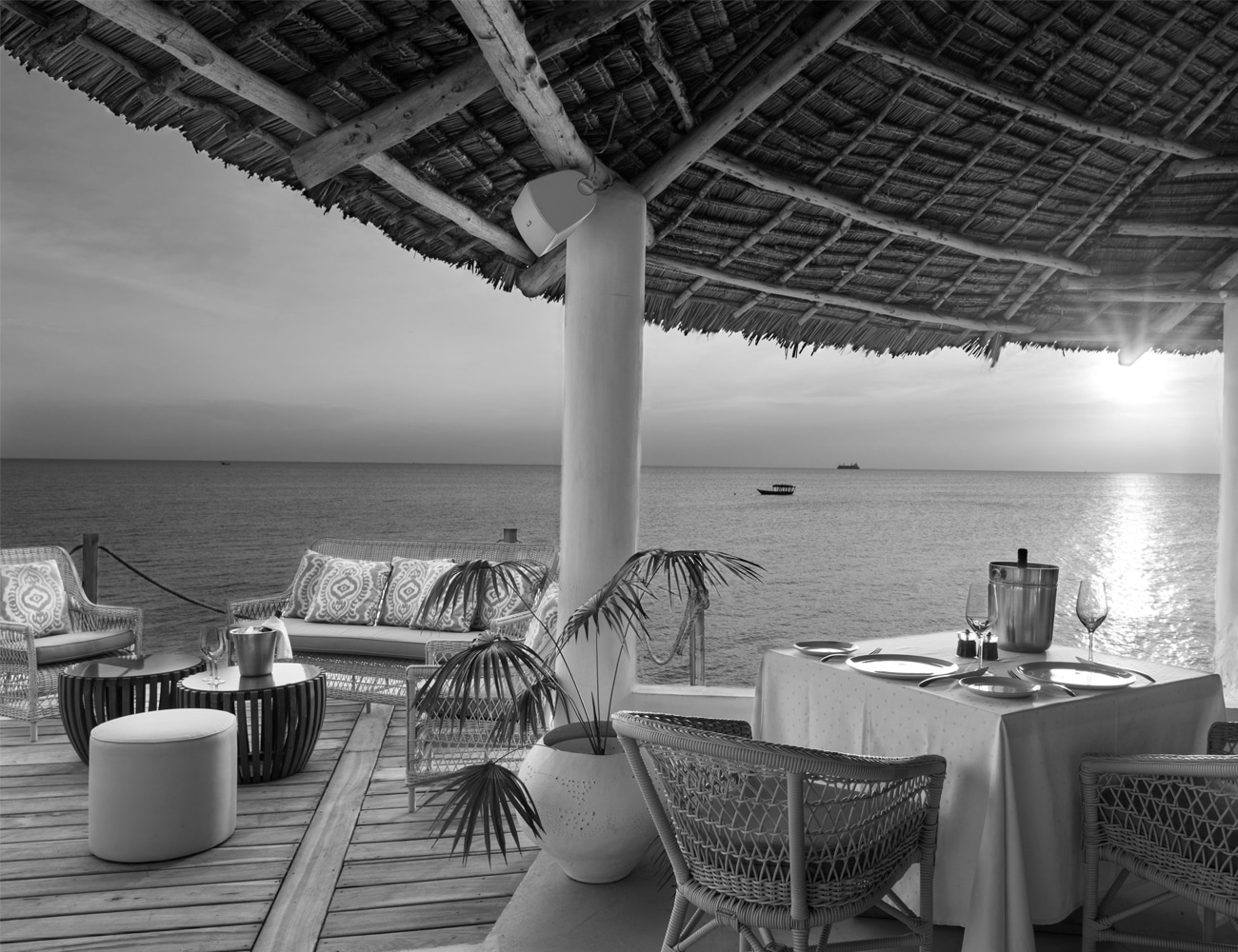 Beachfront Lounge at Chuini Lodge