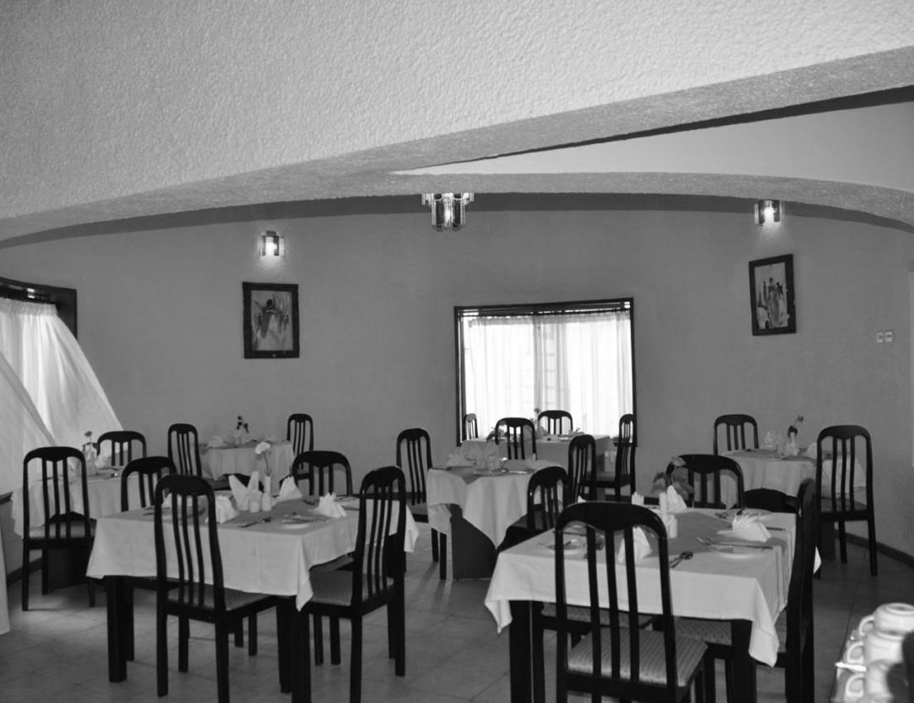 Dining Amenities at Milmani Lodge