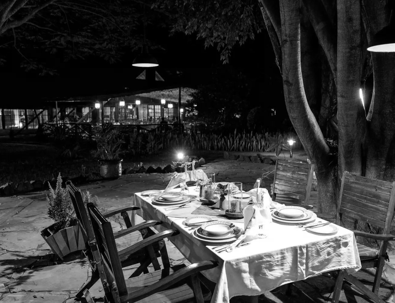 Outdoor Dining at Arumeru River Lodge