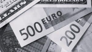 500 Euro and 200 Euro Banknote