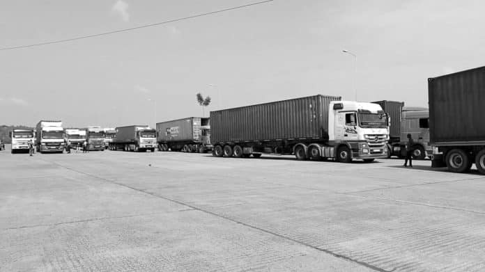 Crossing Borders - The T11 Road from Kasulo to Burundi via Kabanga