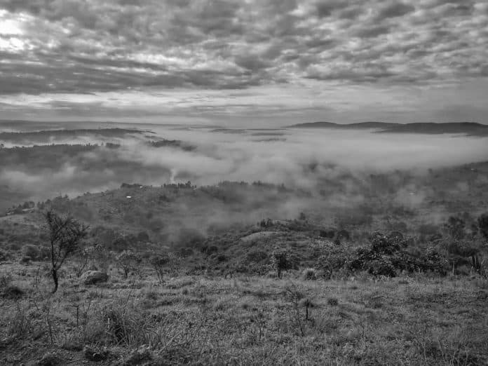 From Uganda to Tanzania - The T39 Road Through Murungo and Nyakahanga